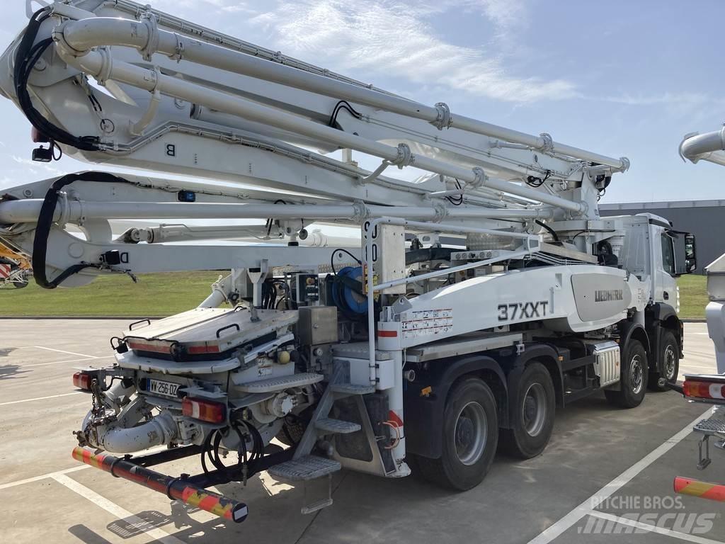 Liebherr THP 37 Camión hormigonera