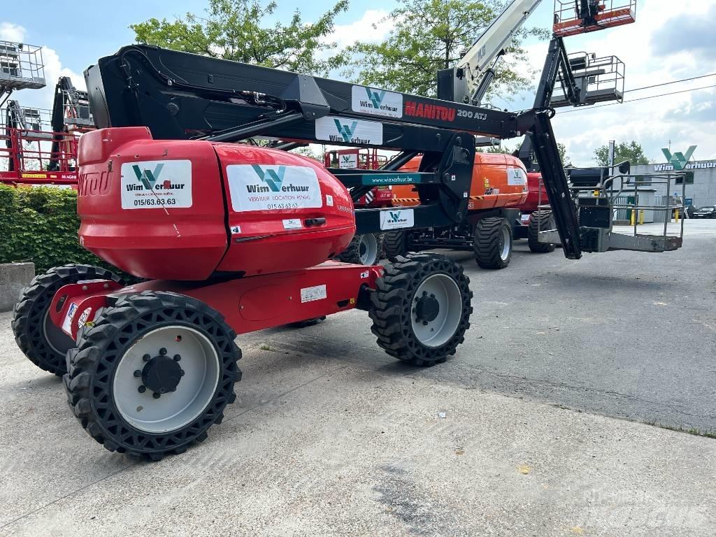 Manitou 200 ATJ RC Plataforma de trabajo articulada