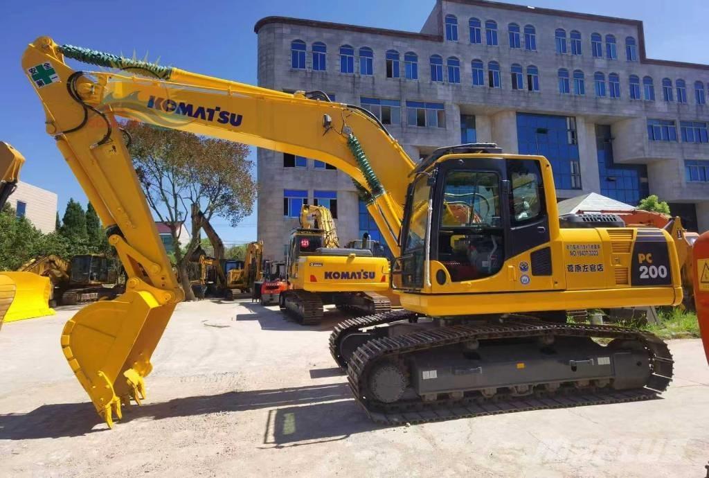 Komatsu PC 200-8 Excavadoras de cadenas