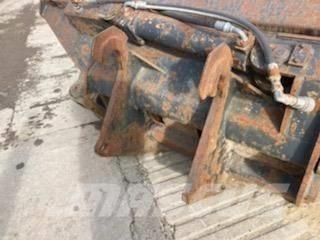 CAT Bucket-Side Dump Cucharones