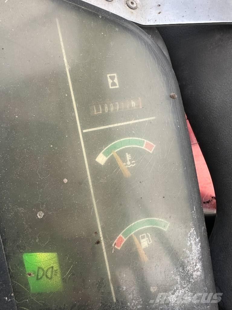 Komatsu PC 75 Excavadoras 7t - 12t