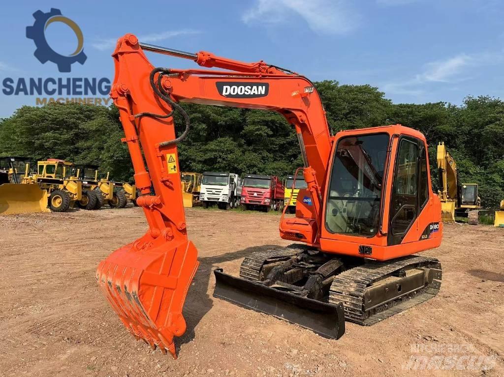 Doosan DH 80 Excavadoras 7t - 12t