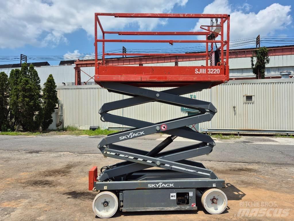 SkyJack SJ 3220 Plataformas tijera