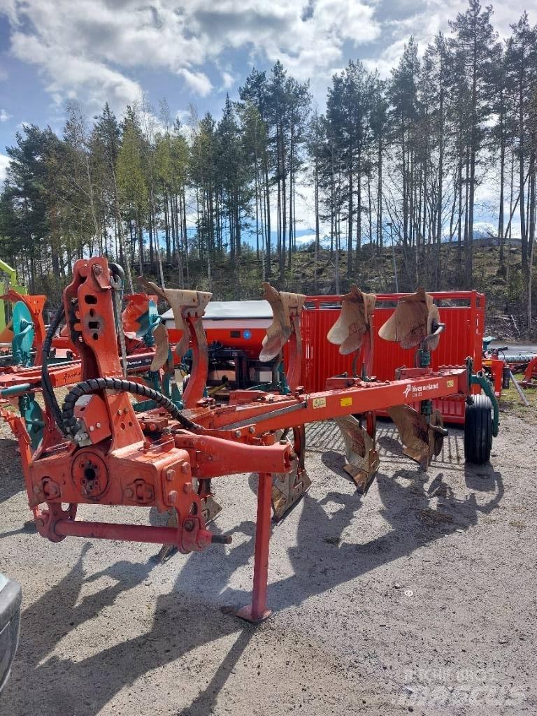 Kverneland EM 85 4 Arados reversibles suspendidos