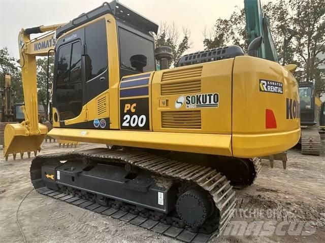 Komatsu PC 200-8 Excavadoras de cadenas