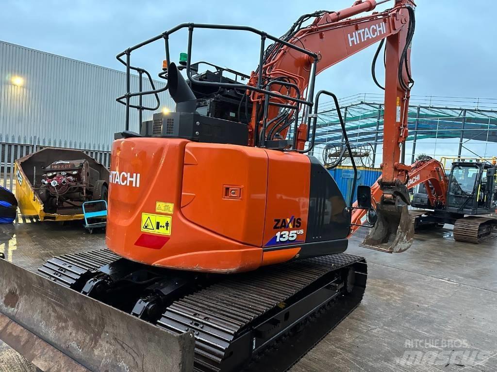 Hitachi ZX 135 US-6 Excavadoras de cadenas
