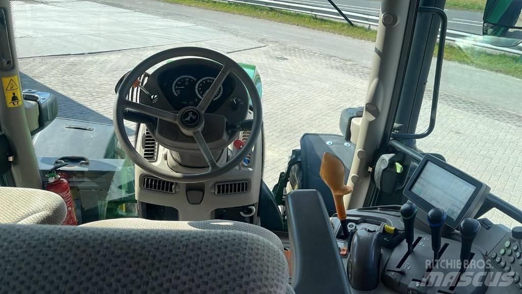 John Deere 6120 R Tractores