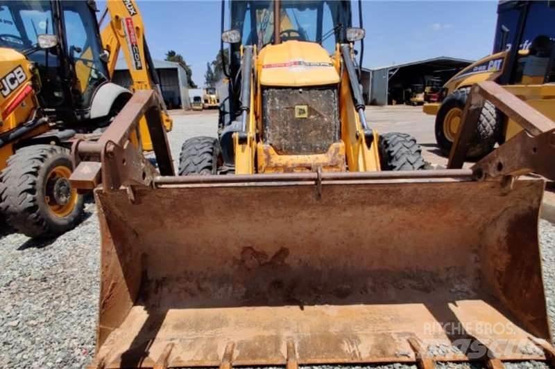 JCB 3CX 4X4 Retrocargadoras
