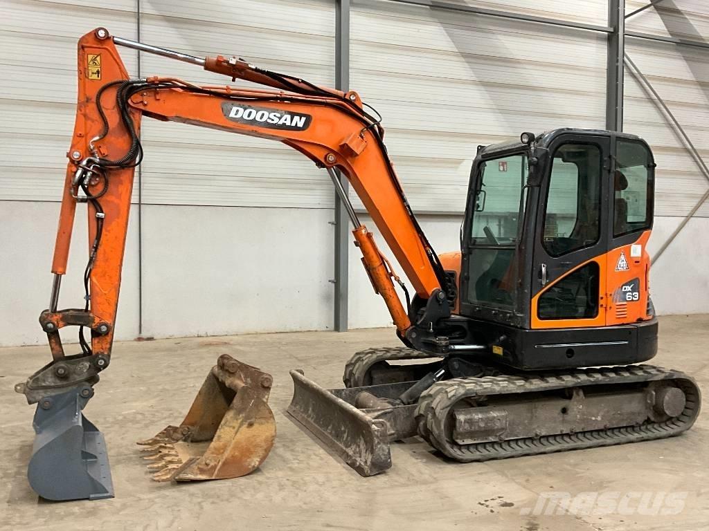Doosan DX 63-3 Mini excavadoras < 7t