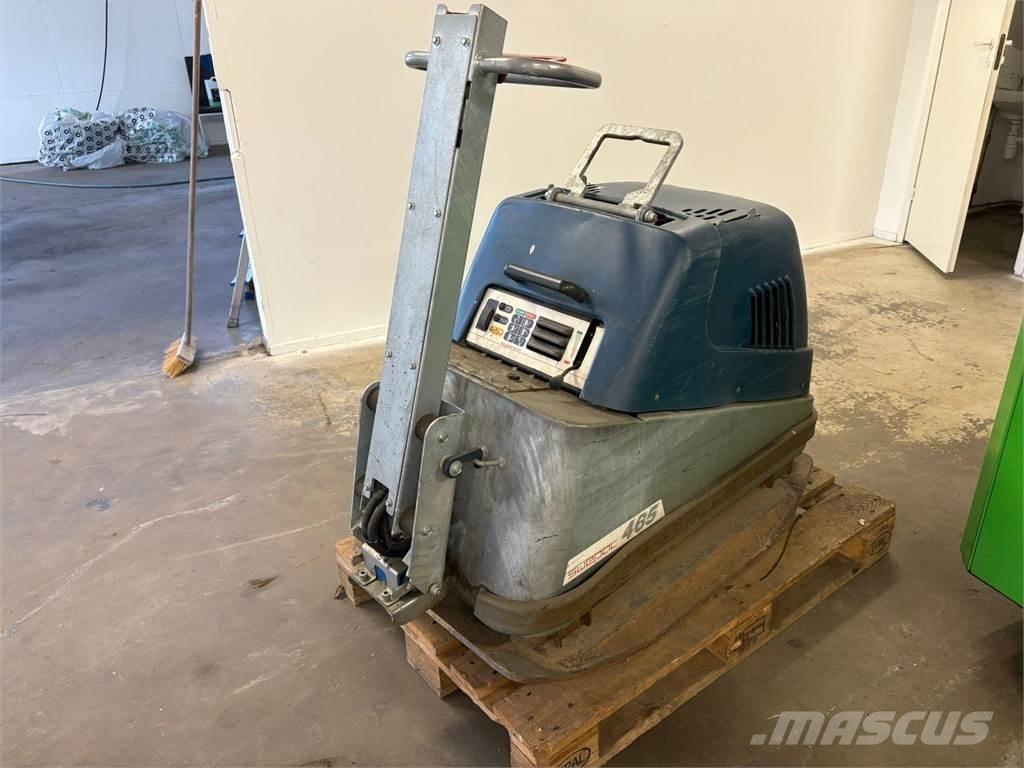 Swepac FB 465 Compactadores de suelo