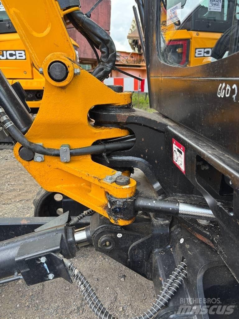 JCB 8026 CTS Mini excavadoras < 7t