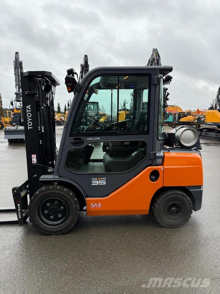 Toyota 02-8 FGJF 35 Carretillas LPG