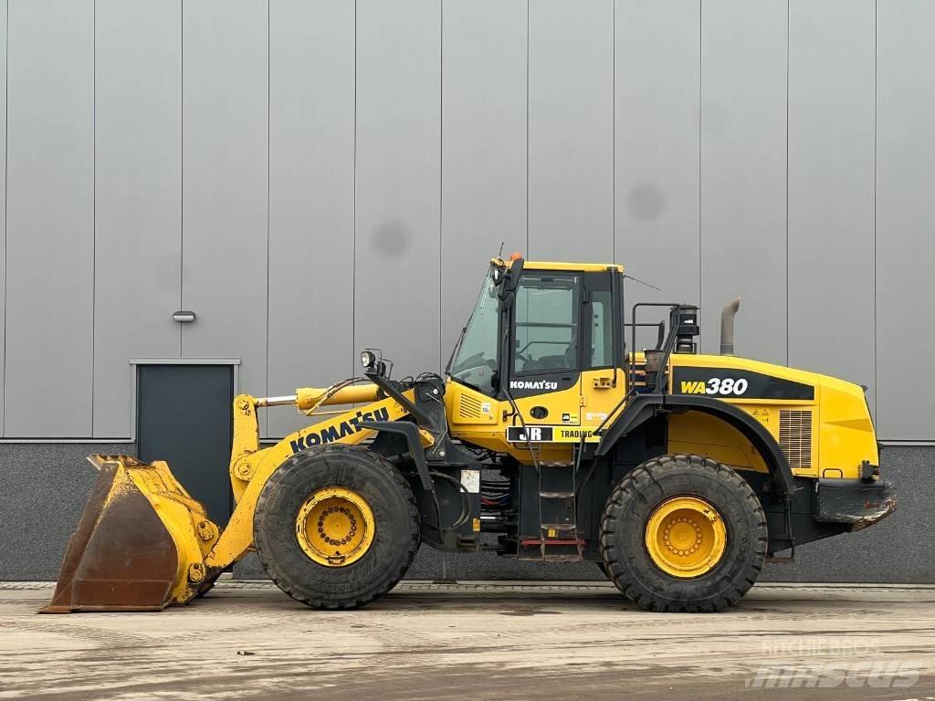 Komatsu WA 380-7 Cargadoras sobre ruedas