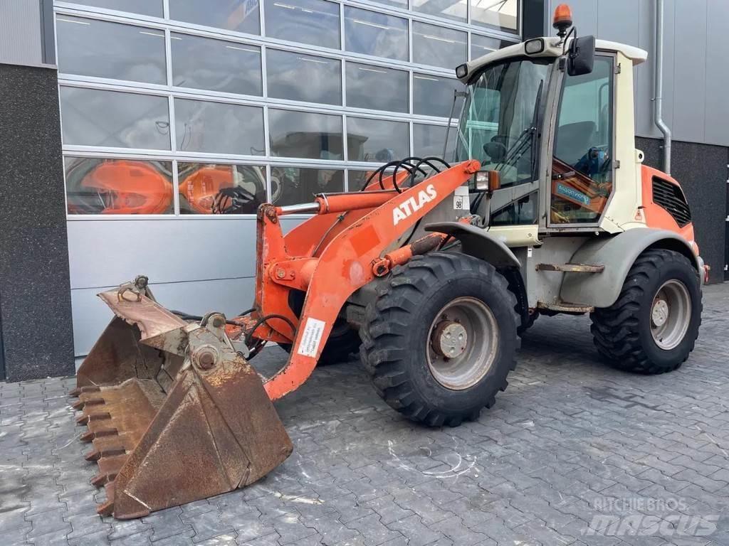 Atlas AR70 Cargadoras sobre ruedas