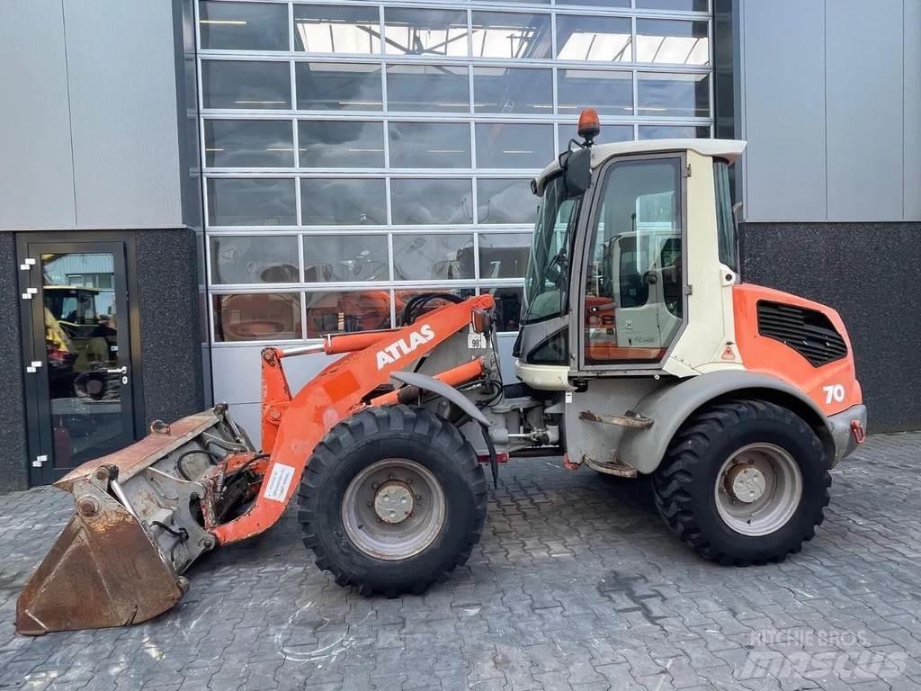 Atlas AR70 Cargadoras sobre ruedas