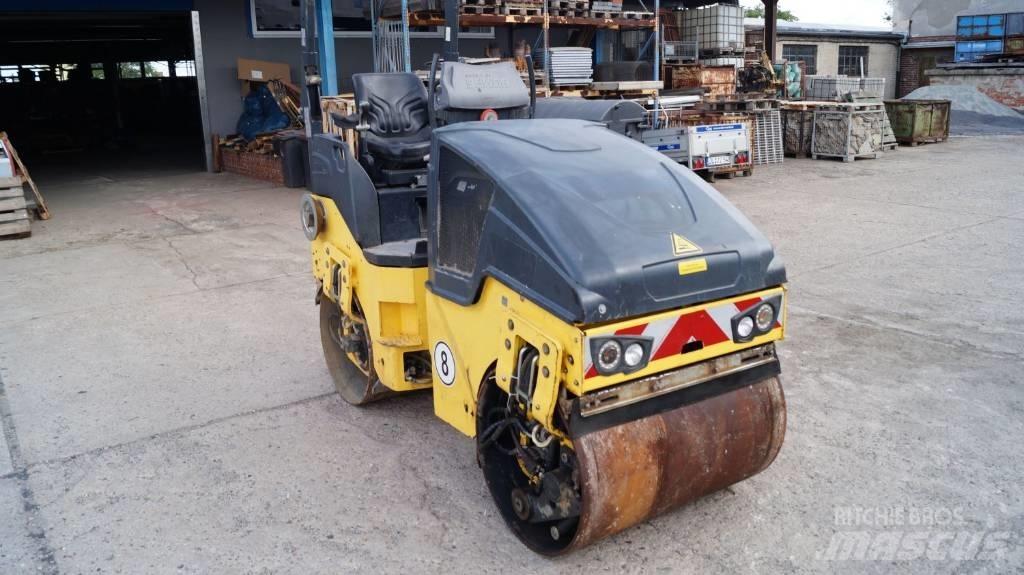 Bomag BW 100 AD-5 Rodillos de doble tambor