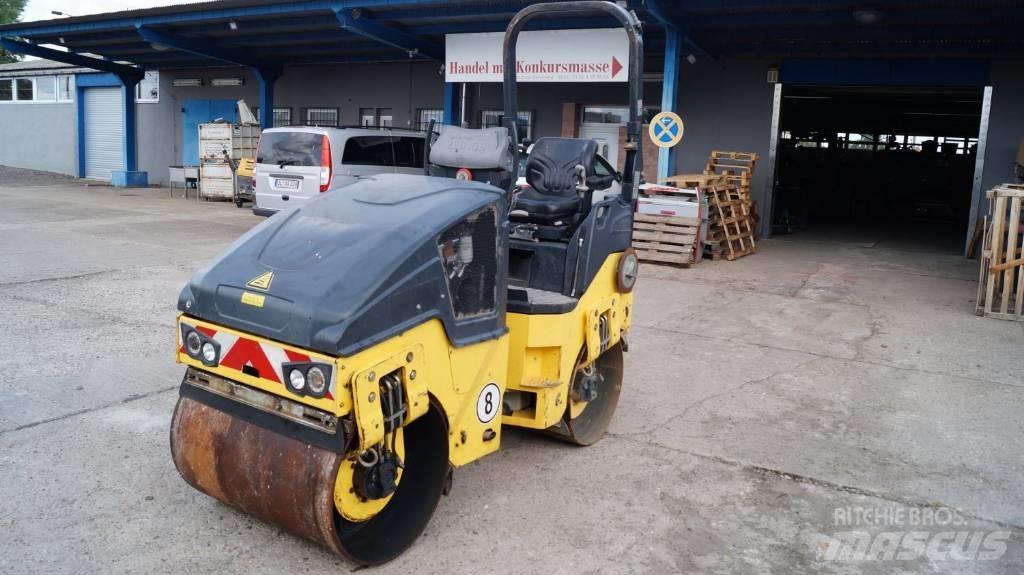Bomag BW 100 AD-5 Rodillos de doble tambor