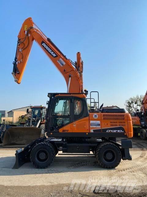 Doosan DX 210 W Excavadoras de ruedas