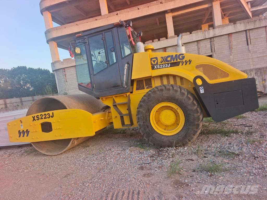 XCMG XS 223J Rodillos de un solo tambor