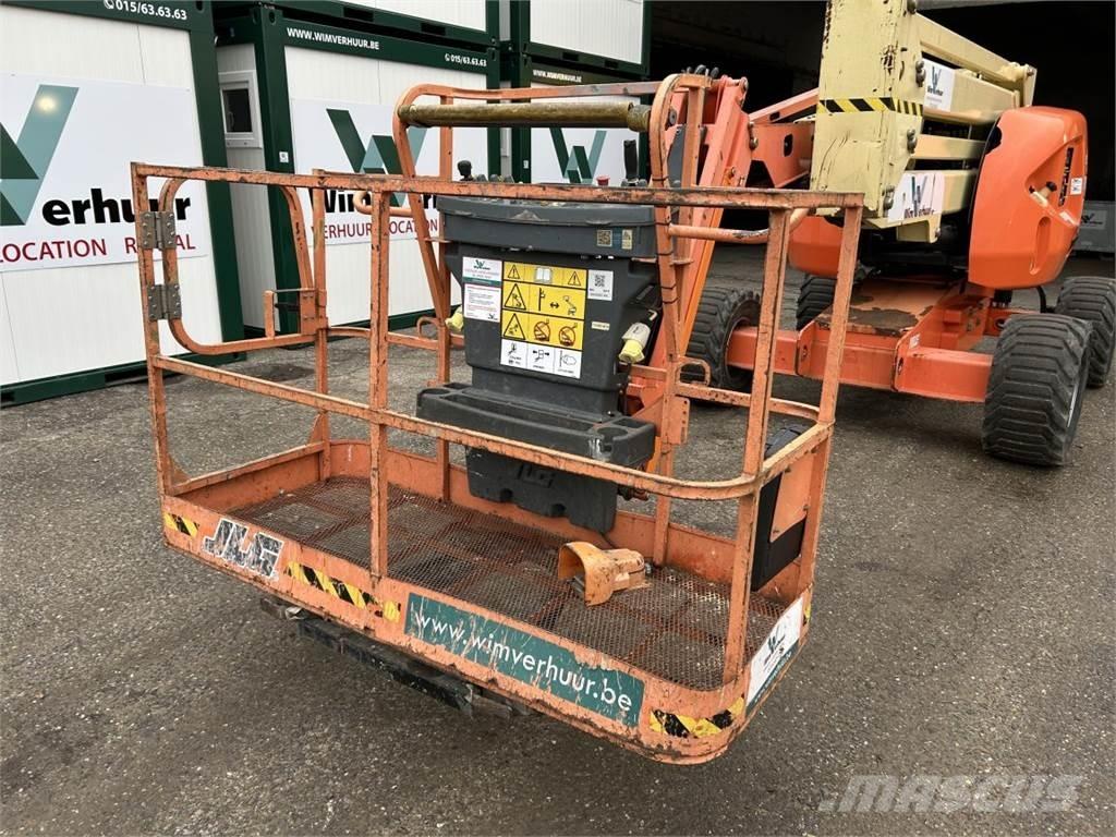 JLG 450AJ (3216) Plataforma de trabajo articulada