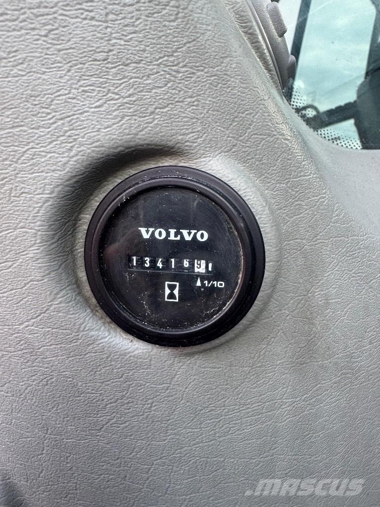 Volvo EC 250 EL Excavadoras de cadenas