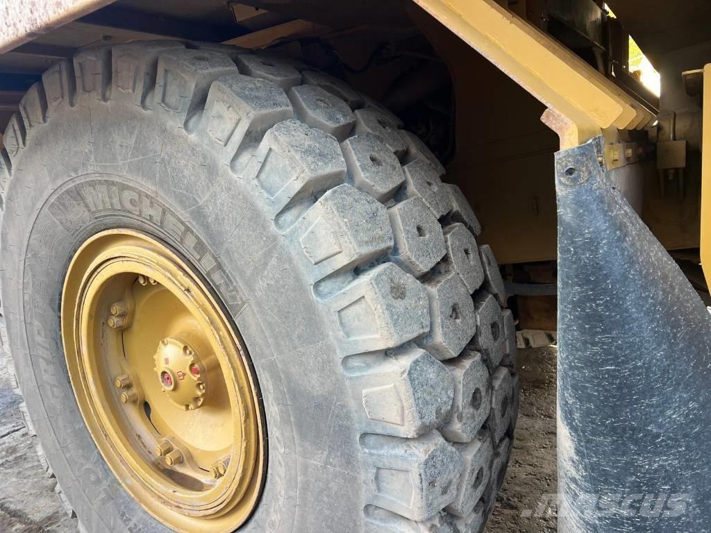 CAT 775 F Dúmpers rígidos