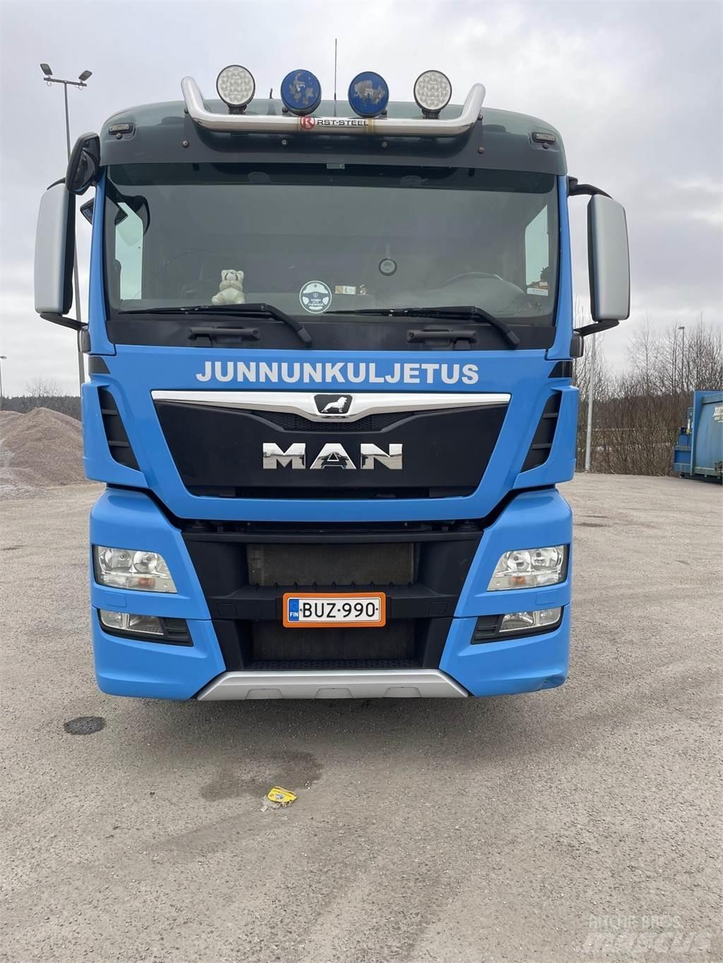 MAN TGX 35.560 Camiones para granja y transporte de granos