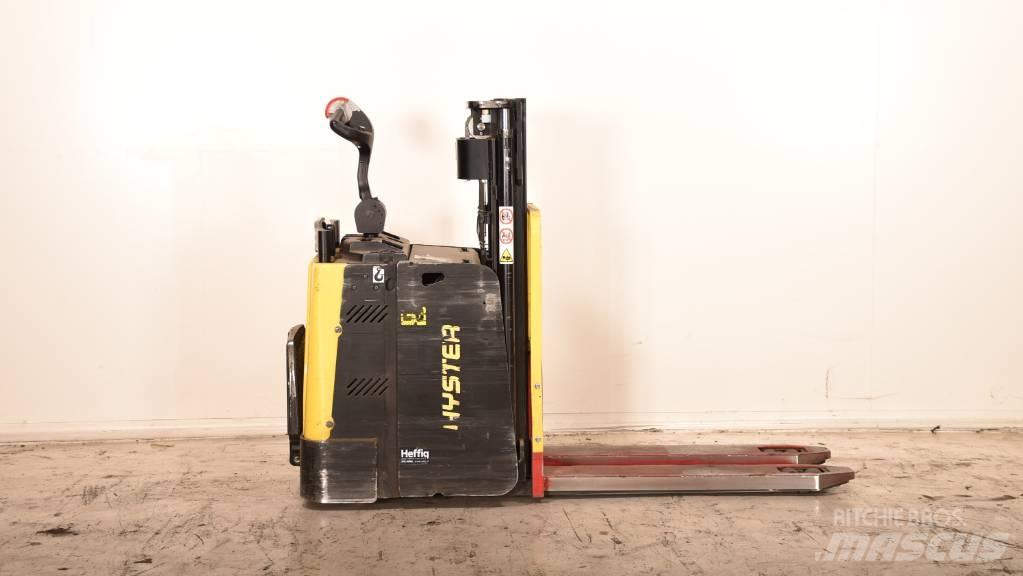 Hyster P2.0SD Transpaletas Eléctricas con plataforma