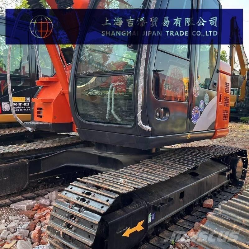 Hitachi ZX 135 Excavadoras de cadenas