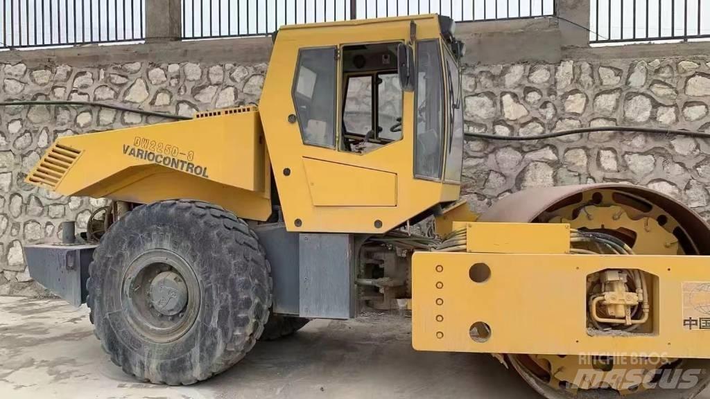 Bomag bw225d-3 Rodillos de doble tambor
