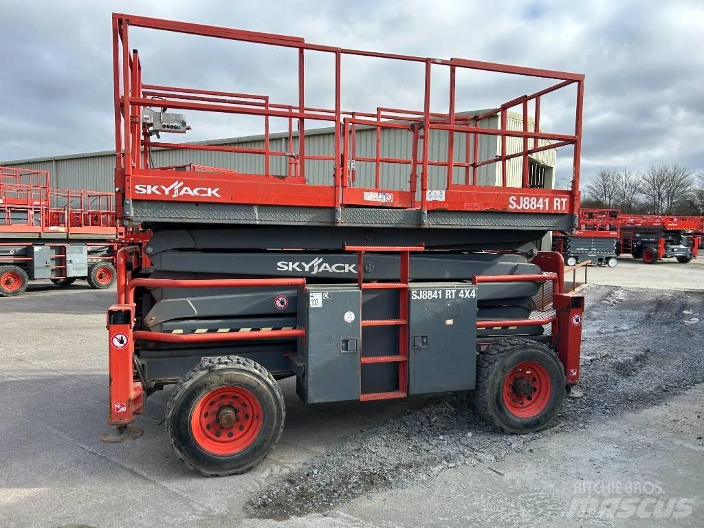 SkyJack SJ 8841 RT Plataformas tijera