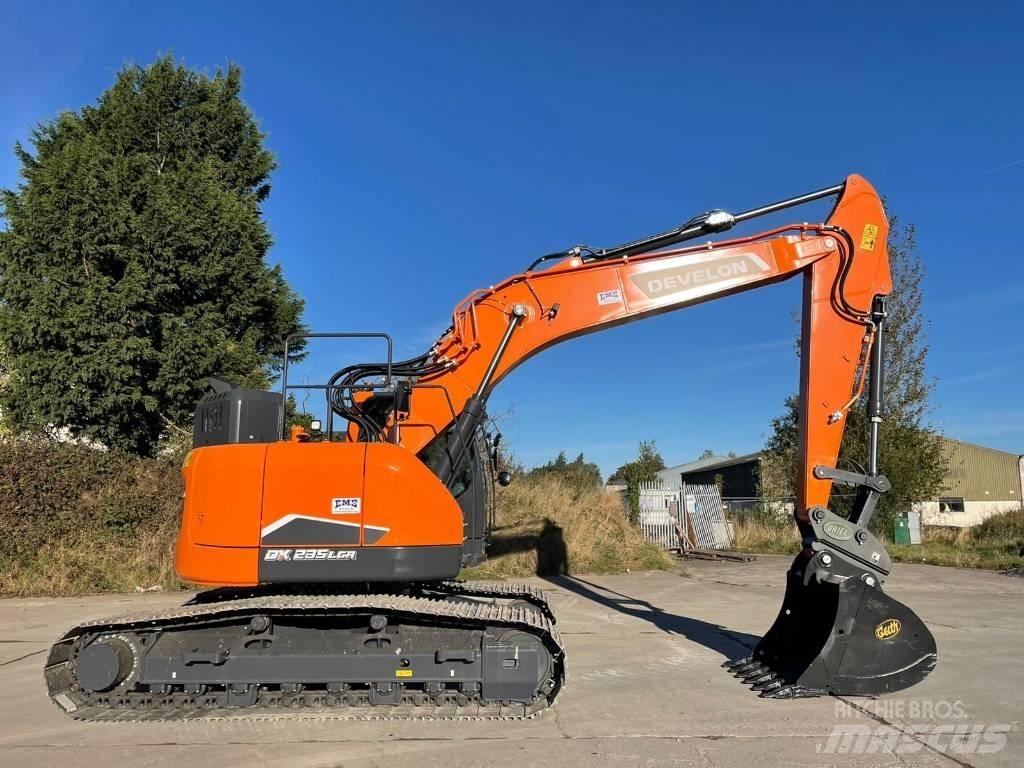 Doosan DX 235 LCR Excavadoras de cadenas
