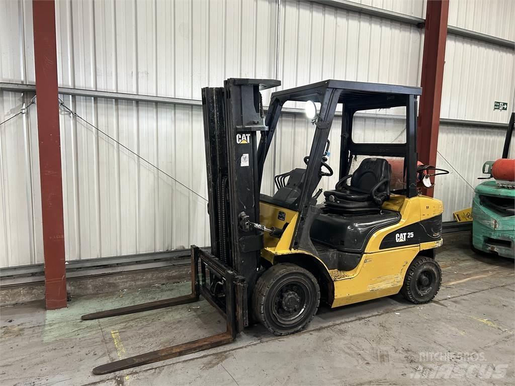 CAT GP25NT Carretillas LPG