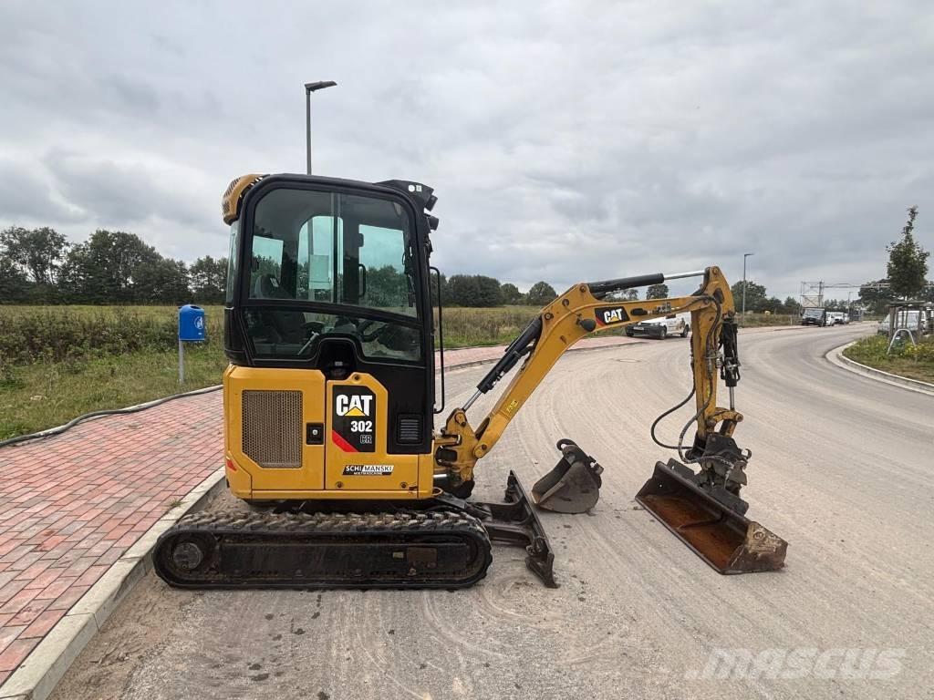 CAT 302 CR Mini excavadoras < 7t