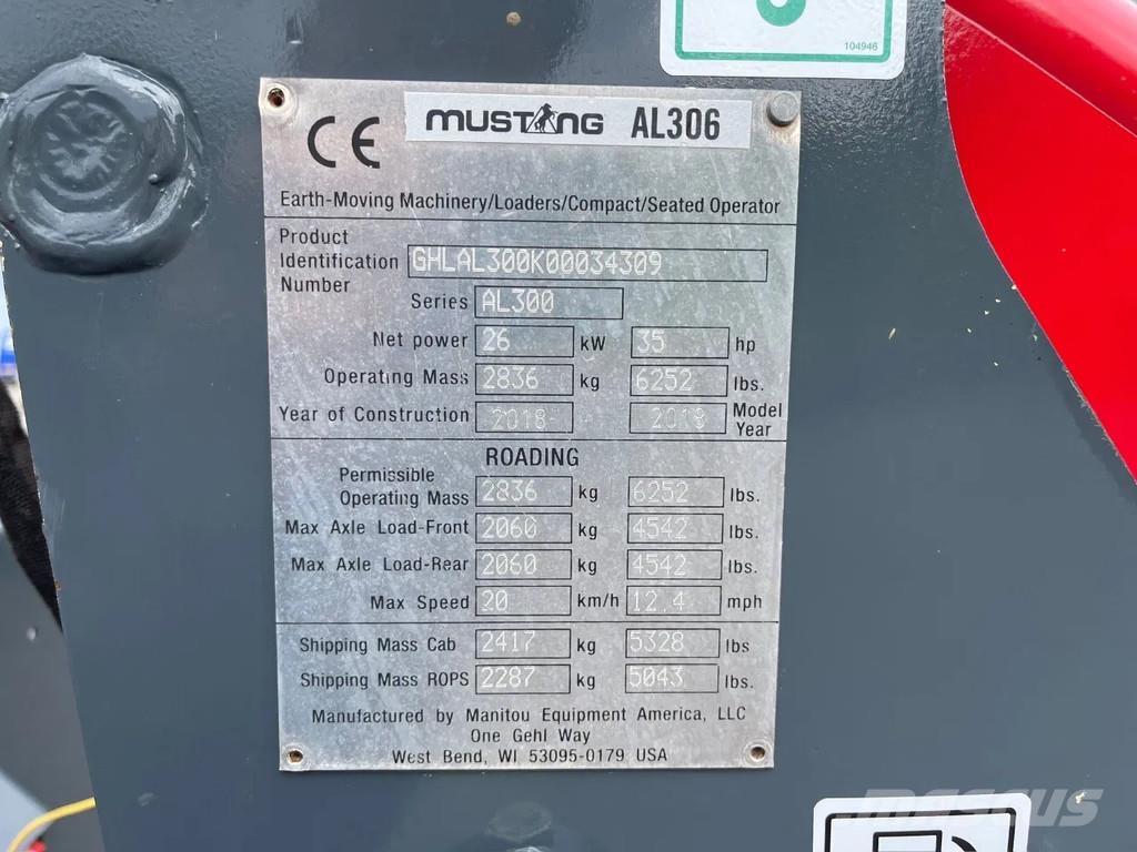Mustang AL306 Buldozer sobre ruedas