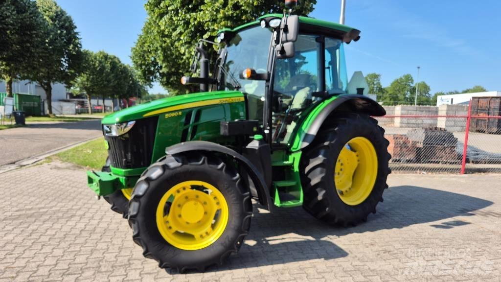 John Deere 5090 R Tractores