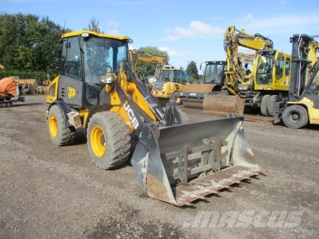 JCB 407 Cargadoras sobre ruedas