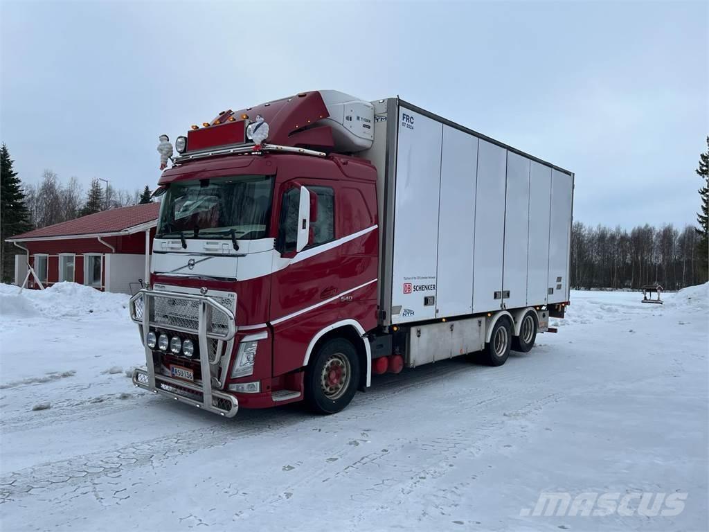 Volvo FH13 550 Camiones caja cerrada