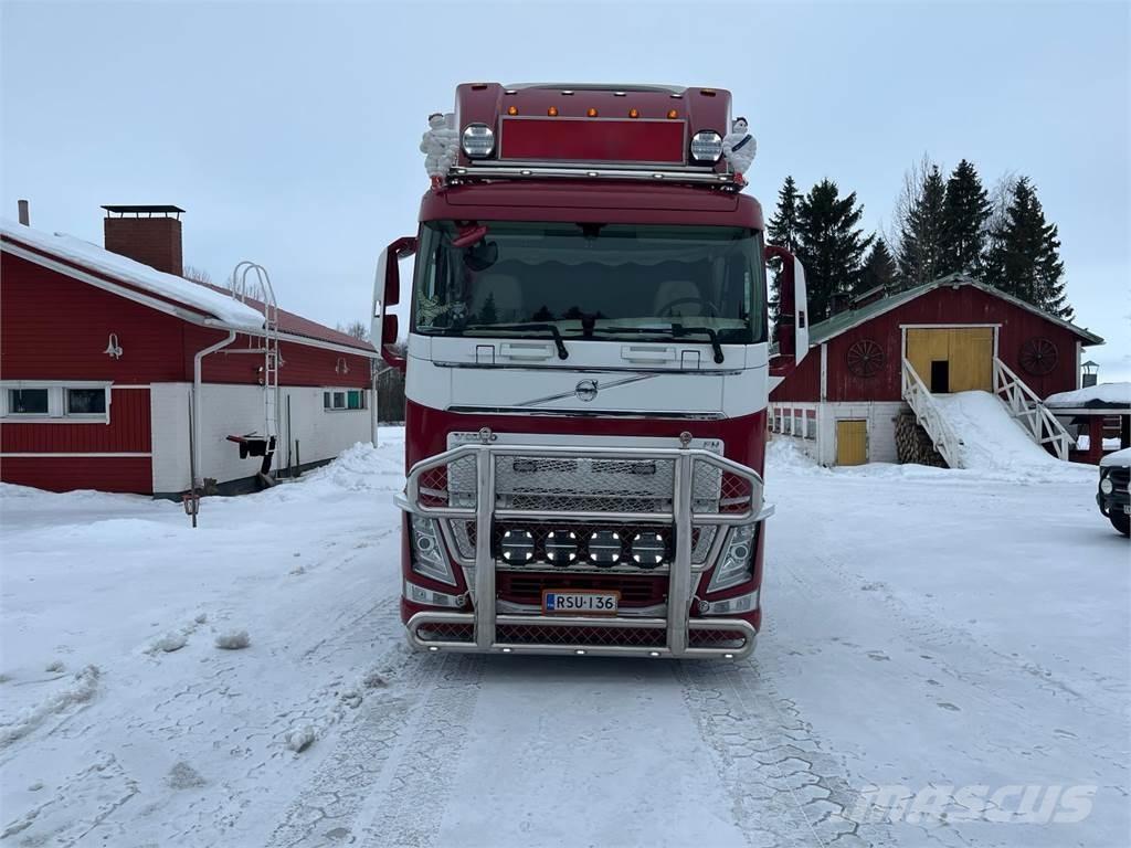 Volvo FH13 550 Camiones caja cerrada