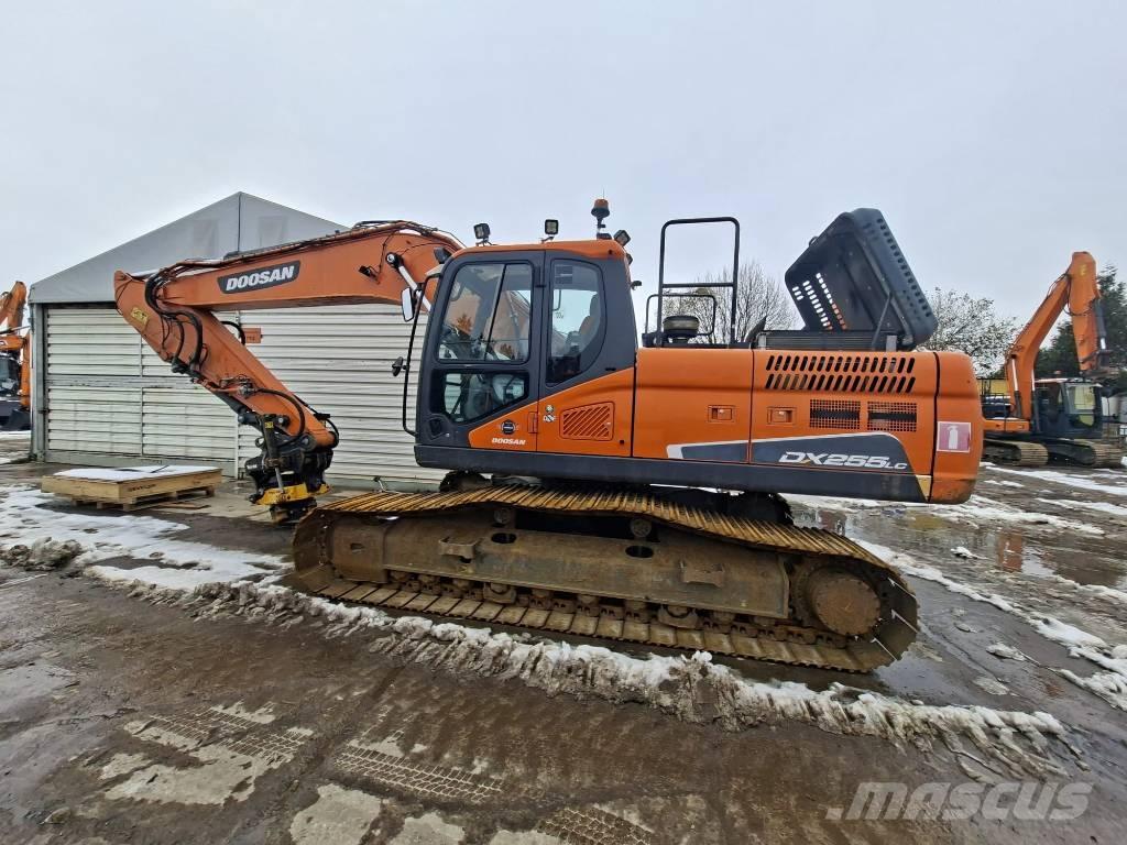 Doosan DX 255 LC-5 Excavadoras de cadenas