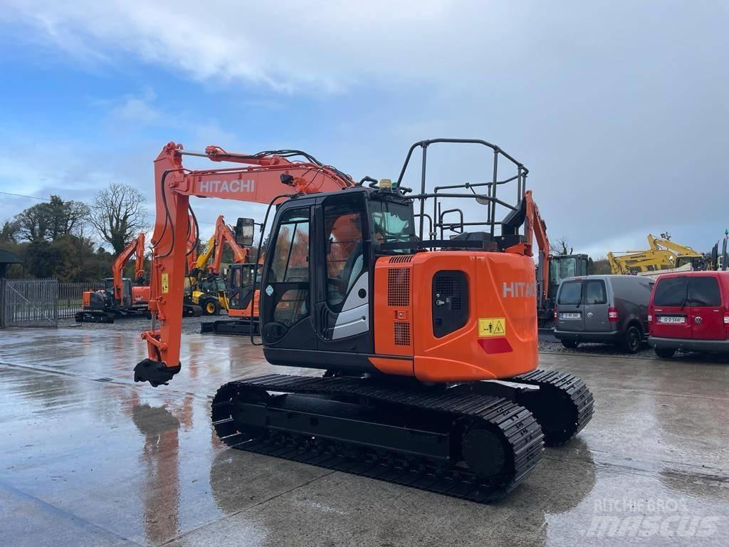 Hitachi ZX 135 US-6 Excavadoras de cadenas