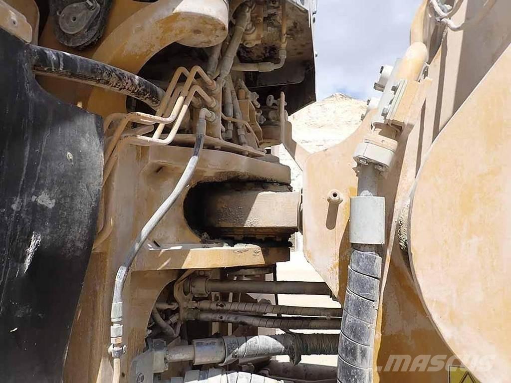 CAT 988K Cargadoras sobre ruedas