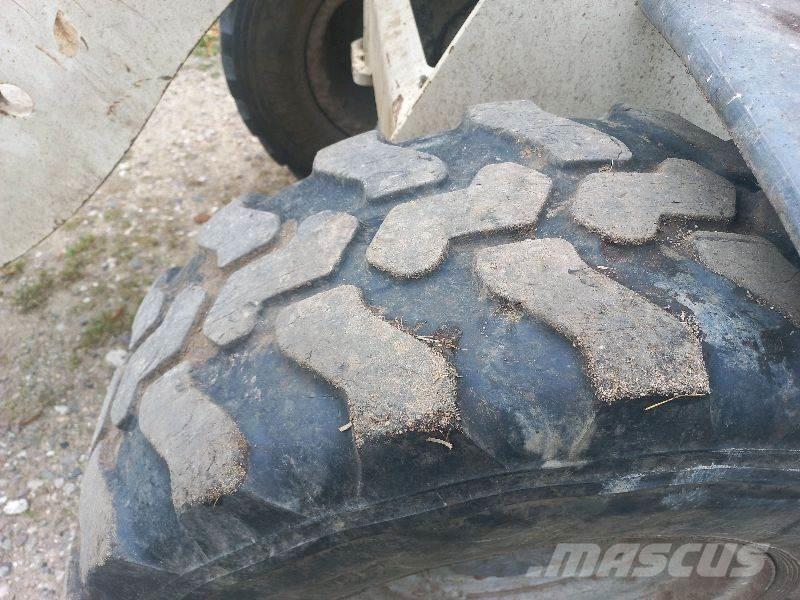 Schaeff SKL 824 Cargadoras sobre ruedas