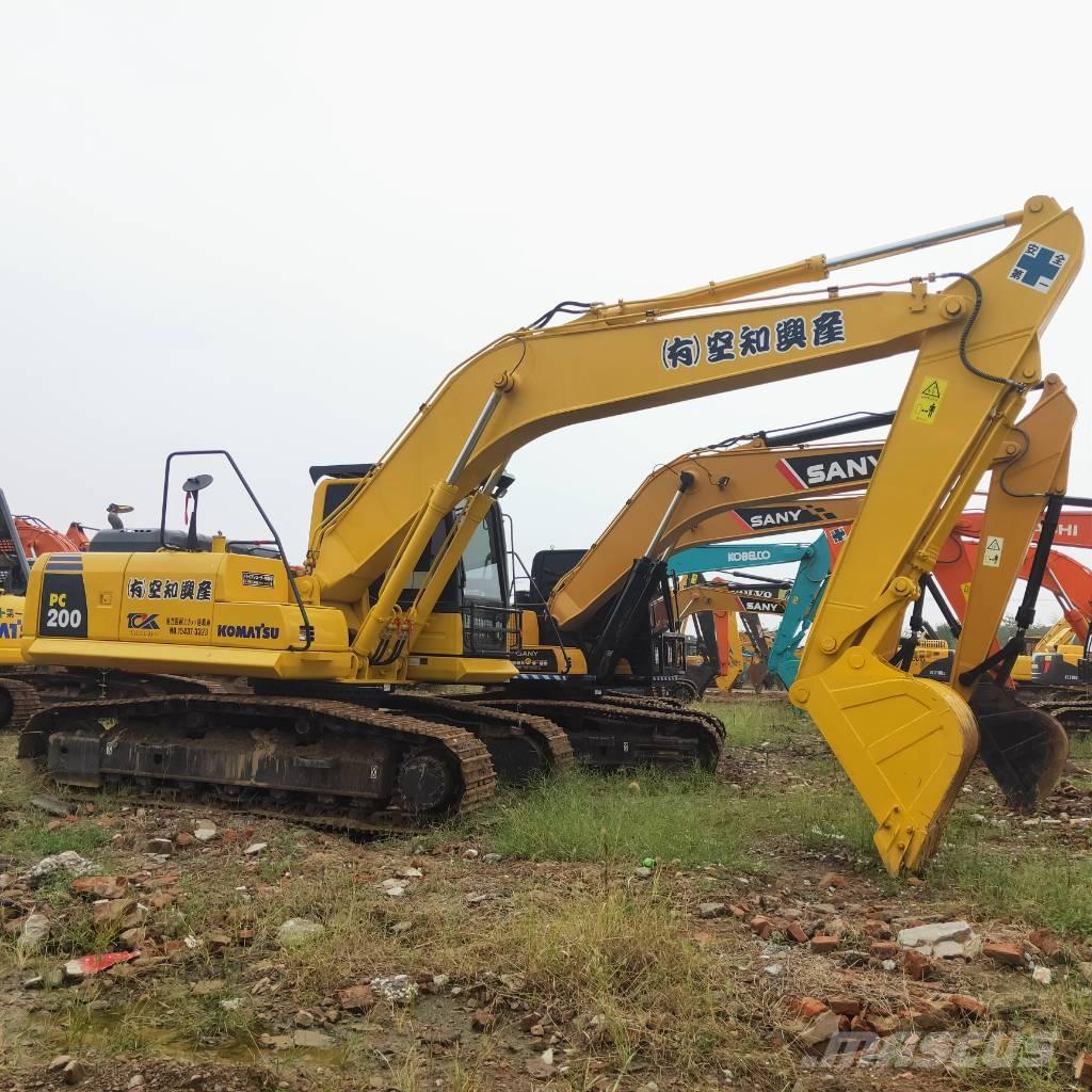 Komatsu PC200-8 Excavadoras de cadenas