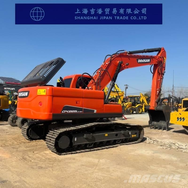 Doosan DX 225 Excavadoras de cadenas