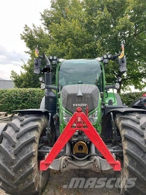 Fendt 724 Vario S4 Tractores