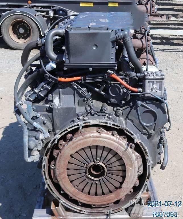 Scania P 230 LB Camiones caja cerrada