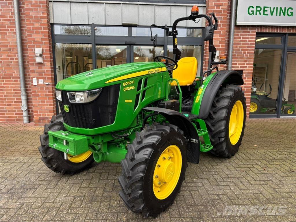 John Deere 5050E Tractores