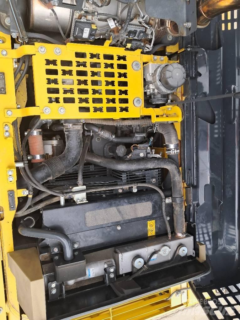 Komatsu PC210LCI-11 Excavadoras de cadenas