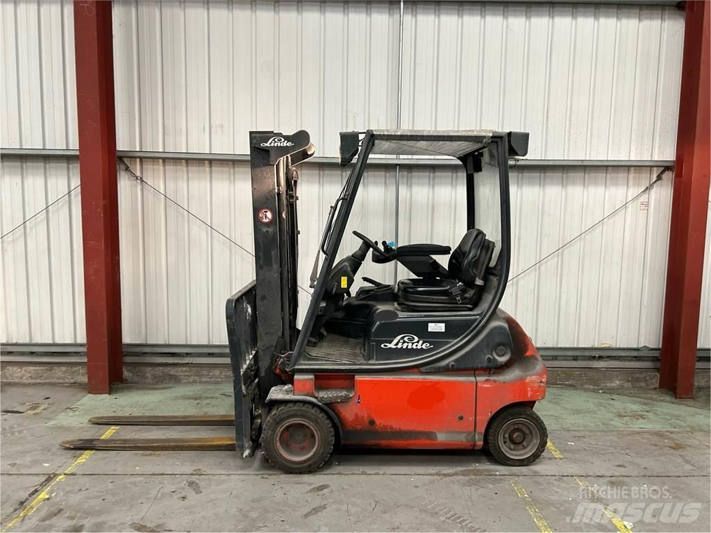 Linde E18P-02 Carretillas de horquilla eléctrica